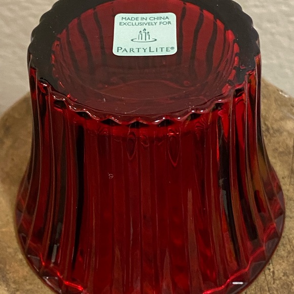 Pair of PartyLite Ruby Anniversary Votive/Tealight Holders - Picture 3 of 8